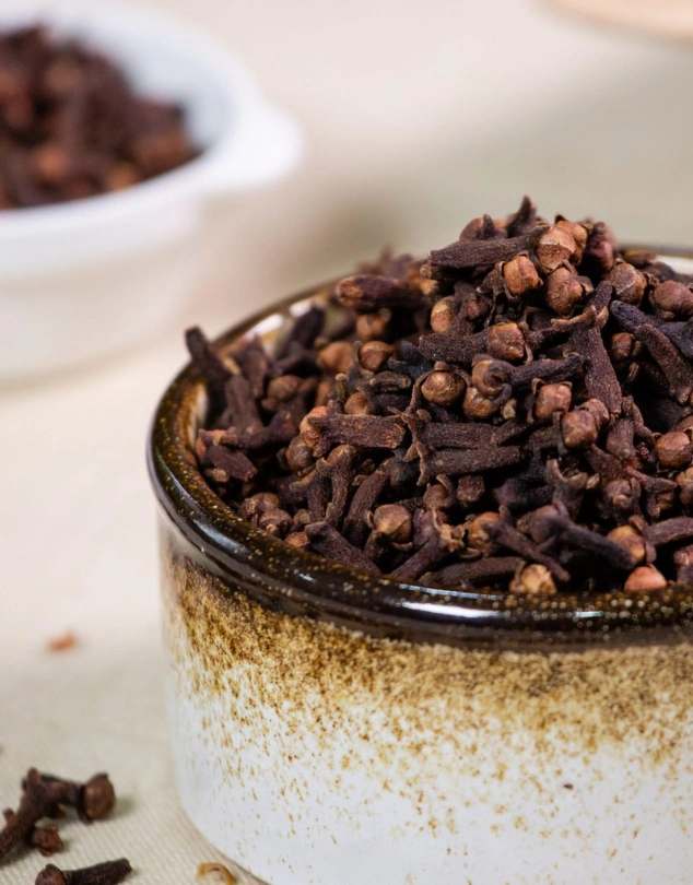 Cloves - India Spices TasnuvaGroup-Wholesale Product-Wholesale Market in bangladesh